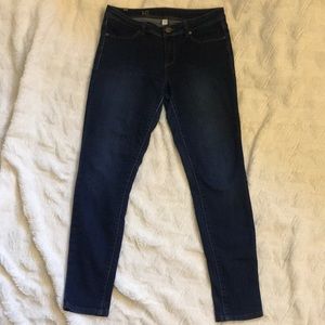 LC Lauren Conrad skinny blue jeans size 6